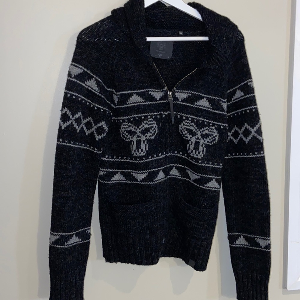 Aritzia sweater